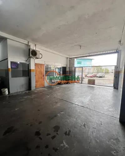 Inmobipiña Vende Galpon, Ubicado En Unare I, Puerto Ordaz (lr)