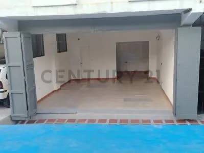 Local Comercial 40 m2 a Pie de Calle en Valle Abajo