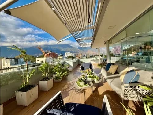 Se Vende Ph 573m2 4h+s/7b-6p Naranjos De Las Mercedes