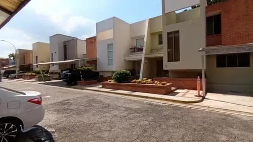 Townhouse Altos De Guataparo Res Las Villas Jc-lp