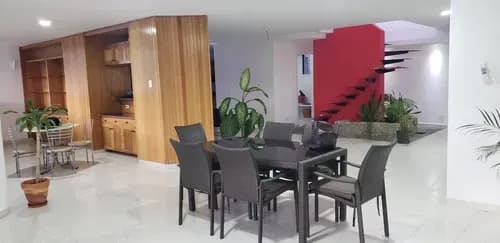 Bello Ph Duplex En Venta En La Urb. La Granja Res. Las Bahamas. Rg. Este Ph Posee 277 M2 De Construcción. Cuenta Además Con 3 Terrazas De 37 M2 Cada Una Y Una Terraza De 311 M2.
