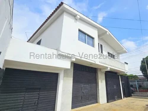 Cesar Bullones Vende Casa Comercial En Zona Centro Oeste, Lara 26-19964