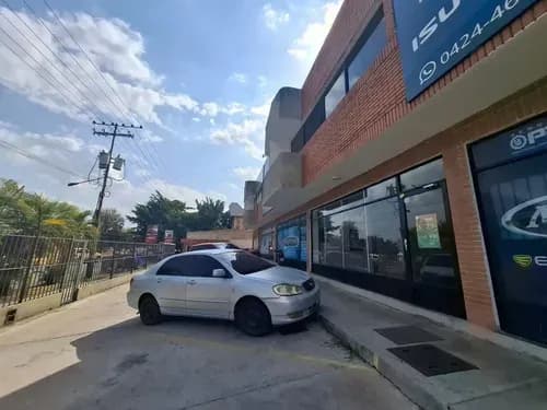 Local Con Galpon Y Oficinas En Alquiler En San Diego Cc Araurima, Castillito. Bf