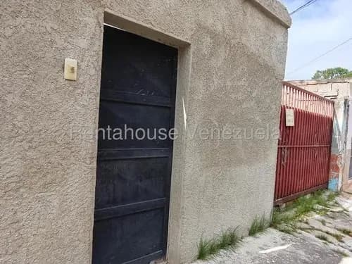 Ammp En Venta Casa En Naguanagua Para Acondicionar A Su Gusto