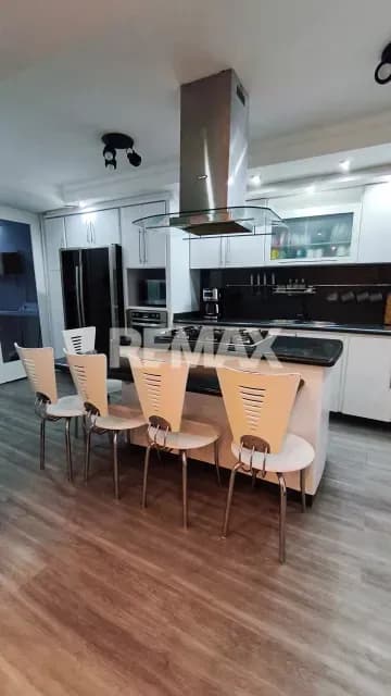 DEJATE SORPRENDER CON VENTA DE QUINTA EN LA URBANIZACION LA SOLEDAD MARACAY ESTADO ARAGUA