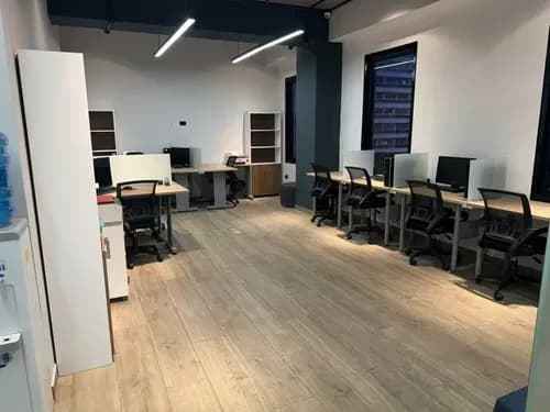 Oficina Totalmente Remodelada En Edificio De Nueva Data En Venta En Sebucan