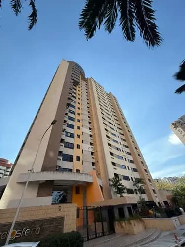 Venta: Apartamento Remodelado En Residencias Estratosfera, Valle Blanco, Valencia, Carabobo, Fcaballero