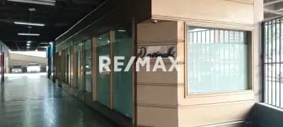 Local Comercial En Venta Centro Comercial Torre Banaven 103 Mrs² . Valencia Venezuela