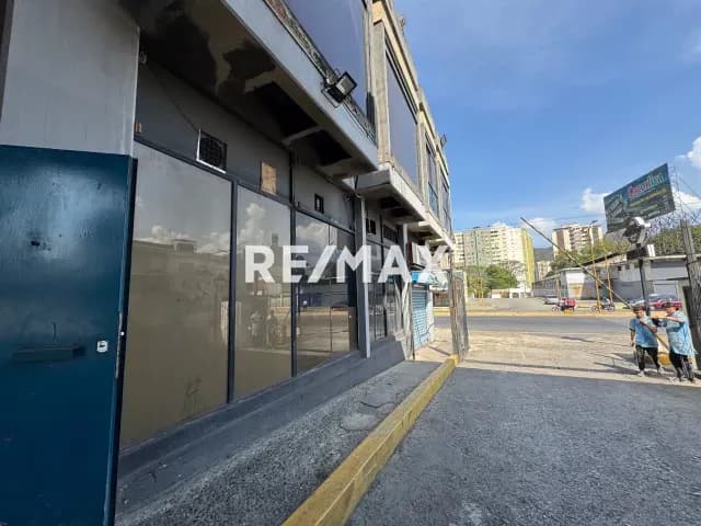 Local en venta en la torre banaven