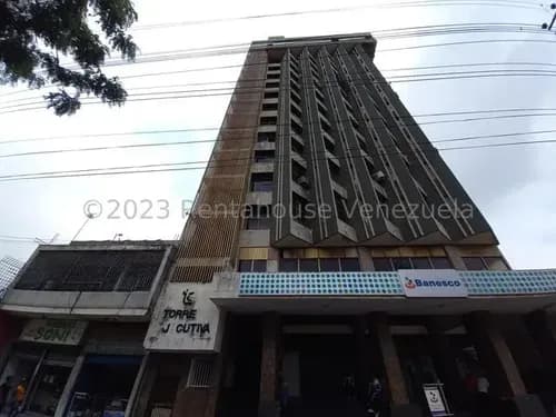 Rosa Espinoza Vende Oficina Ubicada En Valencia, Torre Ejecutiva Calle Valencia Avenida 8d - 8e Ca, Pco, 23-32441 Mar24