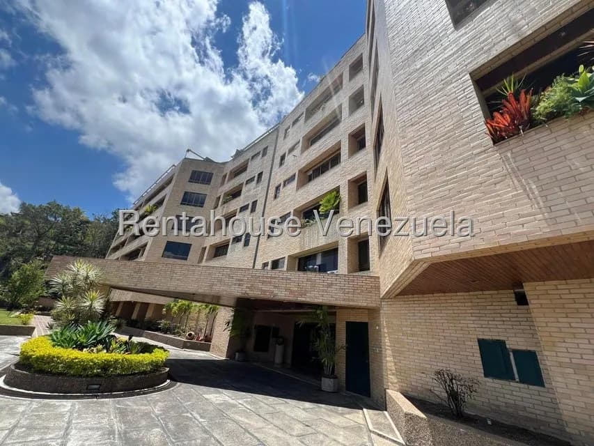 Apartamento (1 Nivel) en Alquiler en Los Naranjos del Cafetal, Distrito Metropolitano