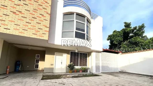 Townhouse en venta Urbanización La Floresta