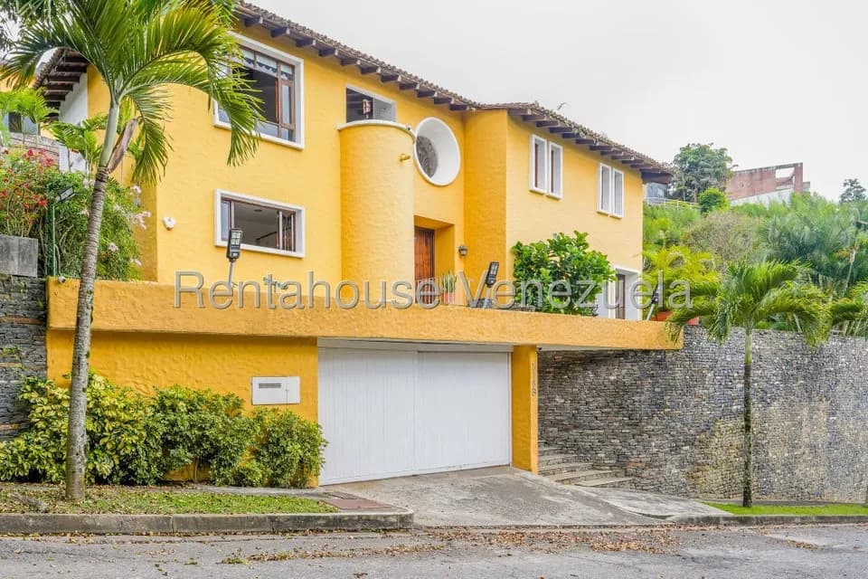 Casa (Multipes Niveles) en Venta en Oripoto, Distrito Metropolitano