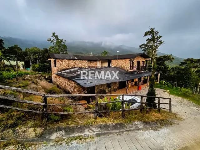 CASA CAMPO EN VENTA | VIA CASA DEL PADRE
