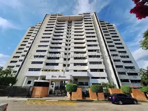 Rentahouse Vende Hermoso Penthouse Duplex, Con Excelente Ubicación El Ciudad De Valencia 26-5959 Sp