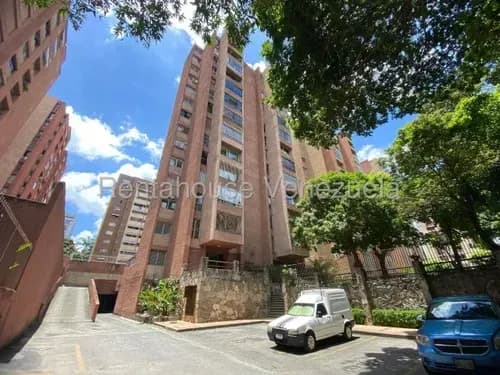 Apartamento En Venta La Urbina Espacioso Con Excelente Distribución E Iluminación Natural #26-19058 Gloriangela