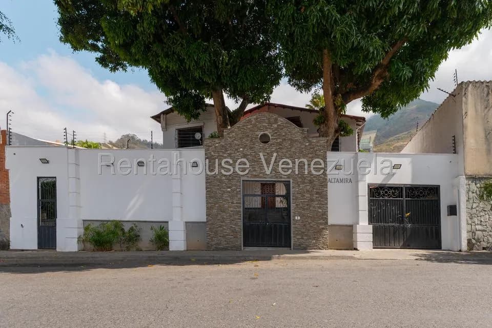 Casa (Multipes Niveles) en Venta en Altamira, Distrito Metropolitano