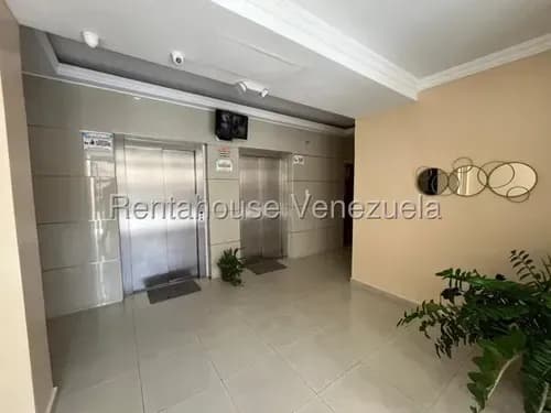 Norma Piña Rah Vende En Doral Country, Naguanagua, Bello Apartamento, Con Todas Las Comodidades. Cod. 26-21089. *** Solo Clientes Directos ***