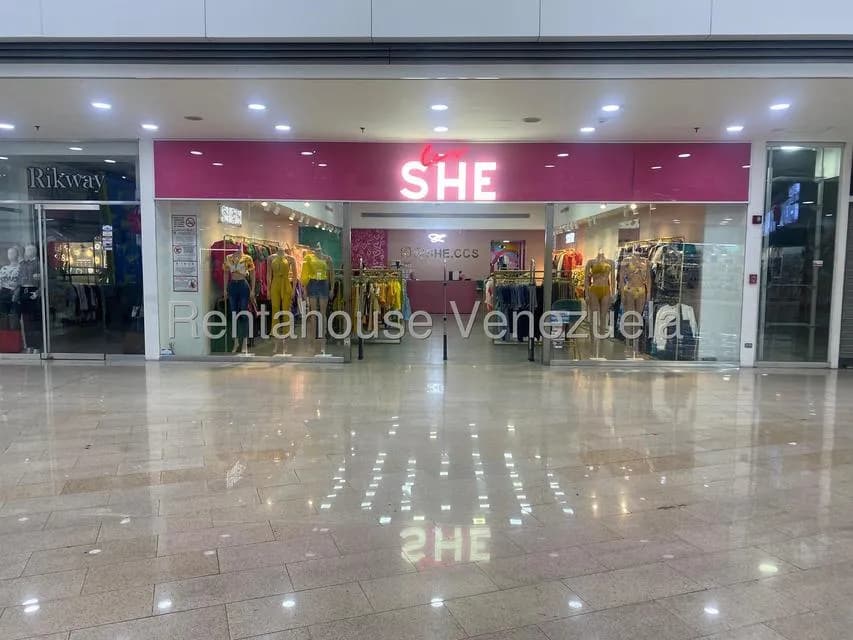 Comercial (Local Comercial) en Alquiler en Los Dos Caminos, Distrito Metropolitano