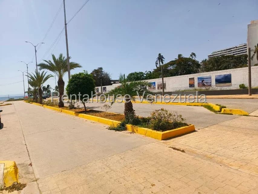 Terreno (Comercial) en Venta en Porlamar, Nueva Esparta