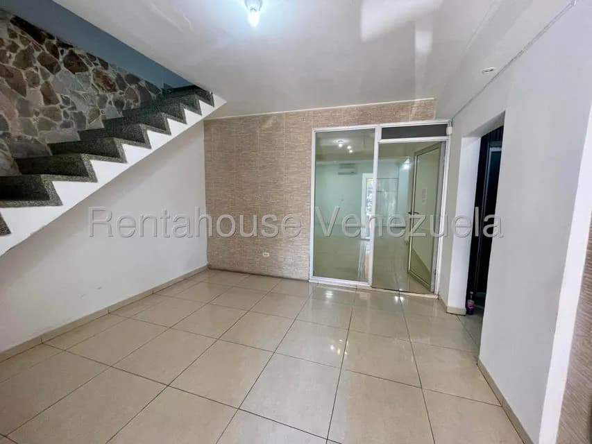 Comercial (Local Comercial) en Alquiler en Nueva Segovia, Lara