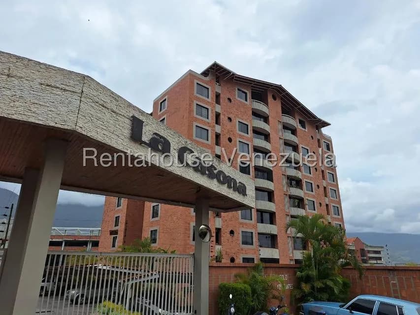 Apartamento (Multiples Niveles) en Venta en Avenida Las Americas, Merida