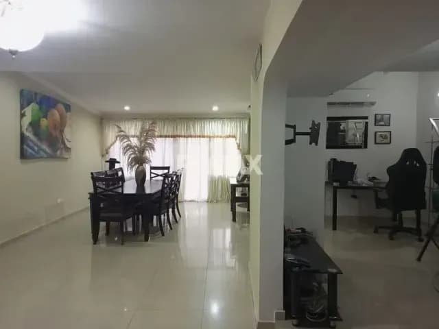 Se Vende Confortable Town House en Urb. La Lagunita, Sector Tipuro, Maturín.