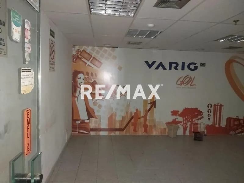 LOCAL COMERCIAL EN VENTA EN EL C.C. MACARACUAY PLAZA (L5 C2)