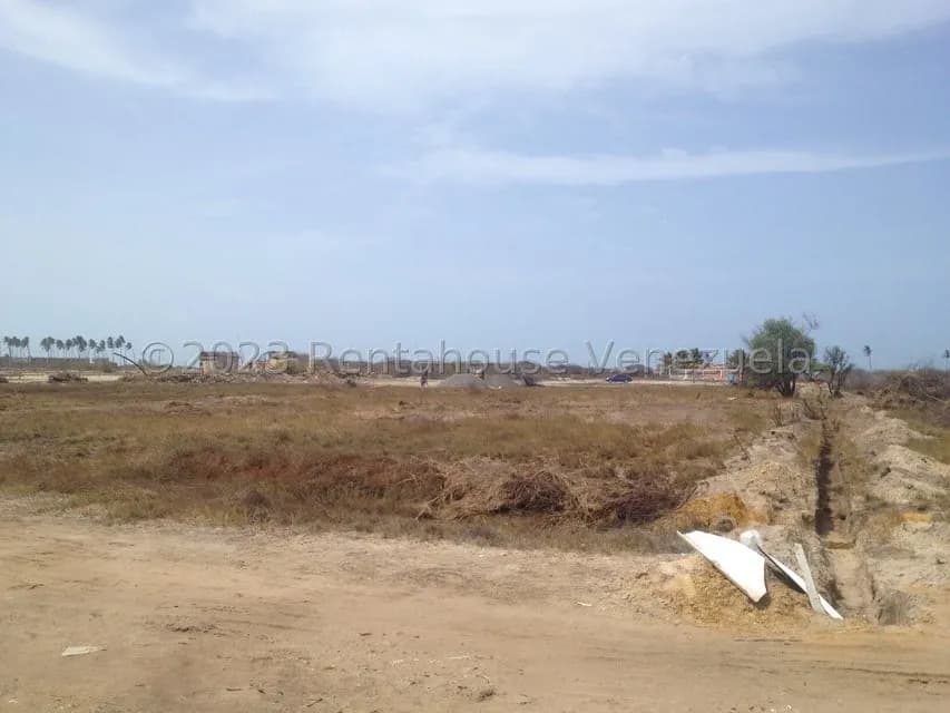 Terreno (Comercial) en Venta en Playa Norte, Falcon