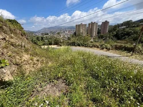 Terreno En Venta 1317m2 Urb Los Lagos Los Teques
