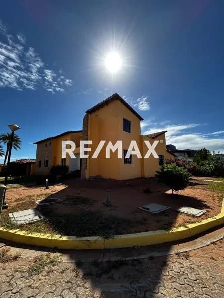 Amplia casa en Playa Moreno, Casas del Sol.