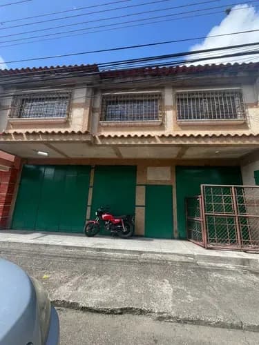 Local Comercial En Alquiler