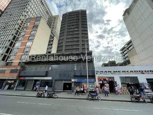 Oficina En Alquiler En El Centro De Caracas Ab - 26-11677