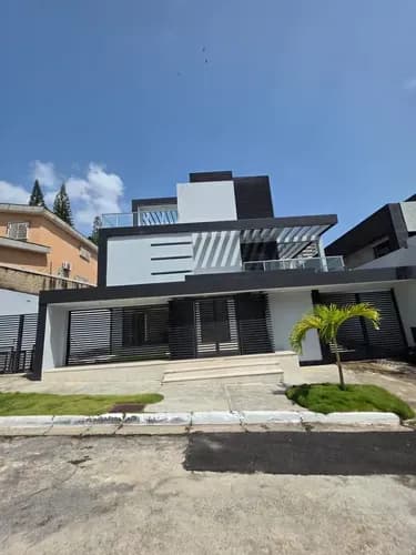 Sensacional Casa De Gran Lujo En El Parral