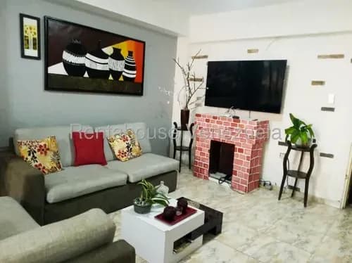 Naudy Escalona & Maribel Morillo Asesores Inmobiliarios De Rentahouse Venden Hermoso Apartamento En San Felipe 26-20833 Yaracuy