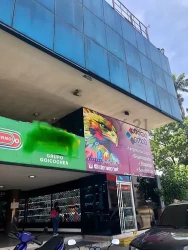 En Venta Centro Comercial Viñedo Plaza