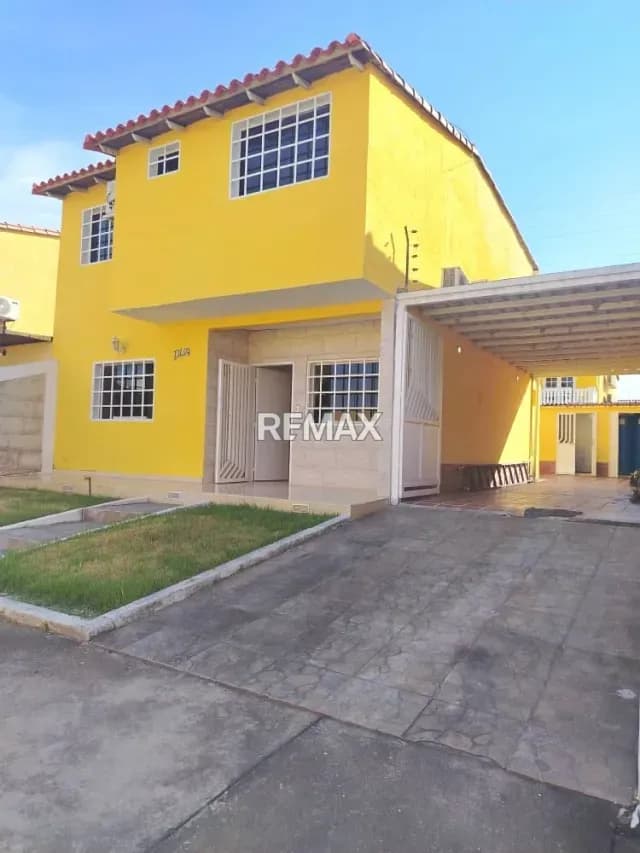 VENTA TOWNHOUSE MODERNO BUENOS AIRES TINAQUILLO COJEDES