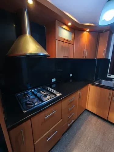 En Alquiler Apartamento En La Tulipán,san Diego Vv20