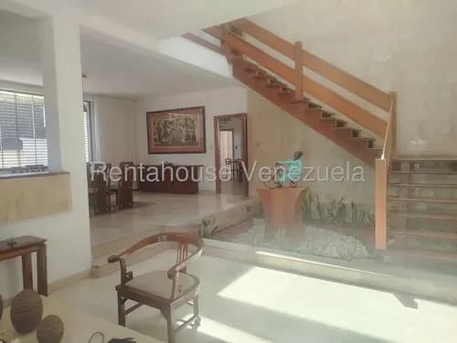 Ng 26-19981 Magnifica Casa En Venta Prados Del Este. Tanque De Agua, Planta Eléctrica, Vigilancia Privada