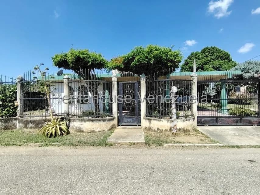 Casa (Multipes Niveles) en Venta en Barrio Libertad, Zulia