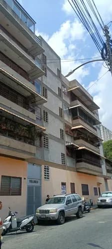 Apartamento En Venta En San Jose (cerca De La Iglesia)