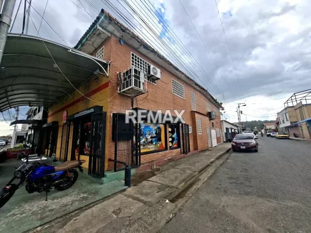 En Venta Edificio ubicado en Guanare, Carrera 11 con esquina Calle 13, Sector La Arenosa, Guanare, Portuguesa, Venezuela