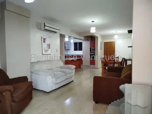 Consigue Apartamento En Alquiler En Urbanización Andrés Bello Maracay Listo Para Mudarse Excelente Ubicación Y Condominio Nela 26-19301