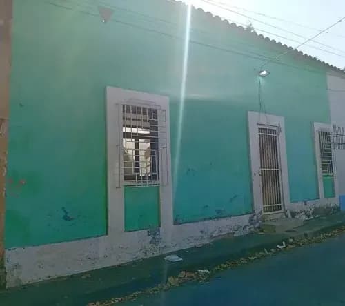 Casa A Remodelar Cerca De La Av. Bolivar Valencia Im 2332