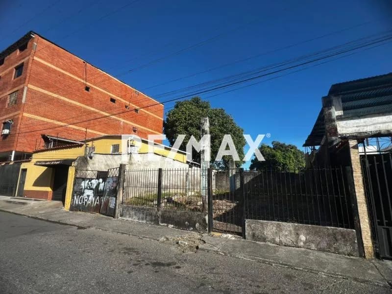 EN VENTA TERRENO PROPIO UBICADO EN LA CIUDAD DE ARAURE