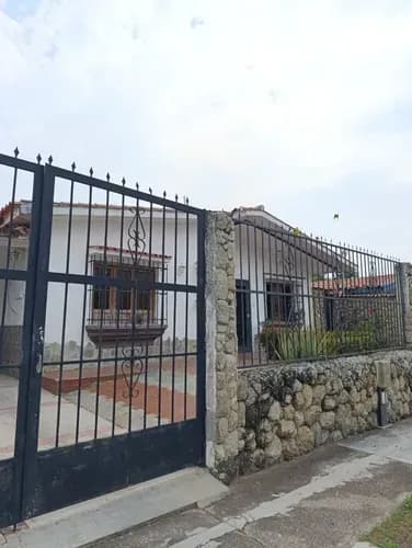 Barbara Rueda Casa En El Trigal Norte Urbanización Piedras Pintadas Valencia Carabobo Venezuela