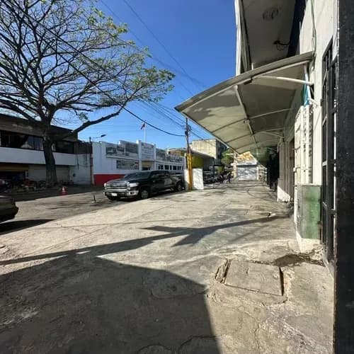 Carolina Romero Alquila Local Comercial En Zona De Alto Trafico Centro De Valencia (inl-215). Sólo Clientes