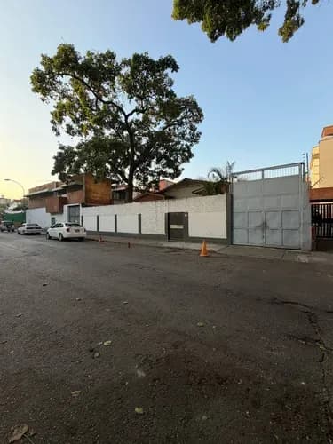 Terreno / Casa Comercial | Santa Monica | 500m2