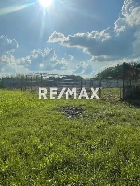 En Venta Terreno con Infraestructura ubicado en Guanare, Autopista Jose Antonio Paez, Av. 1 Sector Sol de Justicia, Guanare, Portuguesa, Venezuela