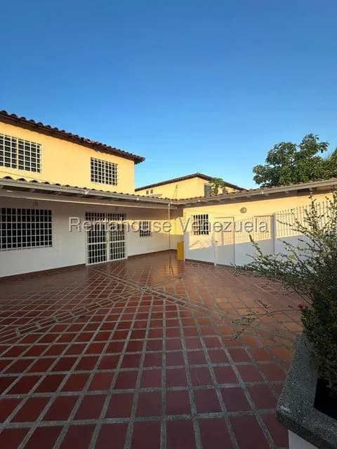 Casa (Duplex) en Venta en Villas de Buenaventura, Miranda